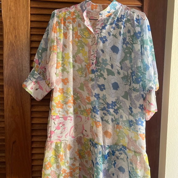 Very fresh and versatile short spring dress. - Picture 2 of 6